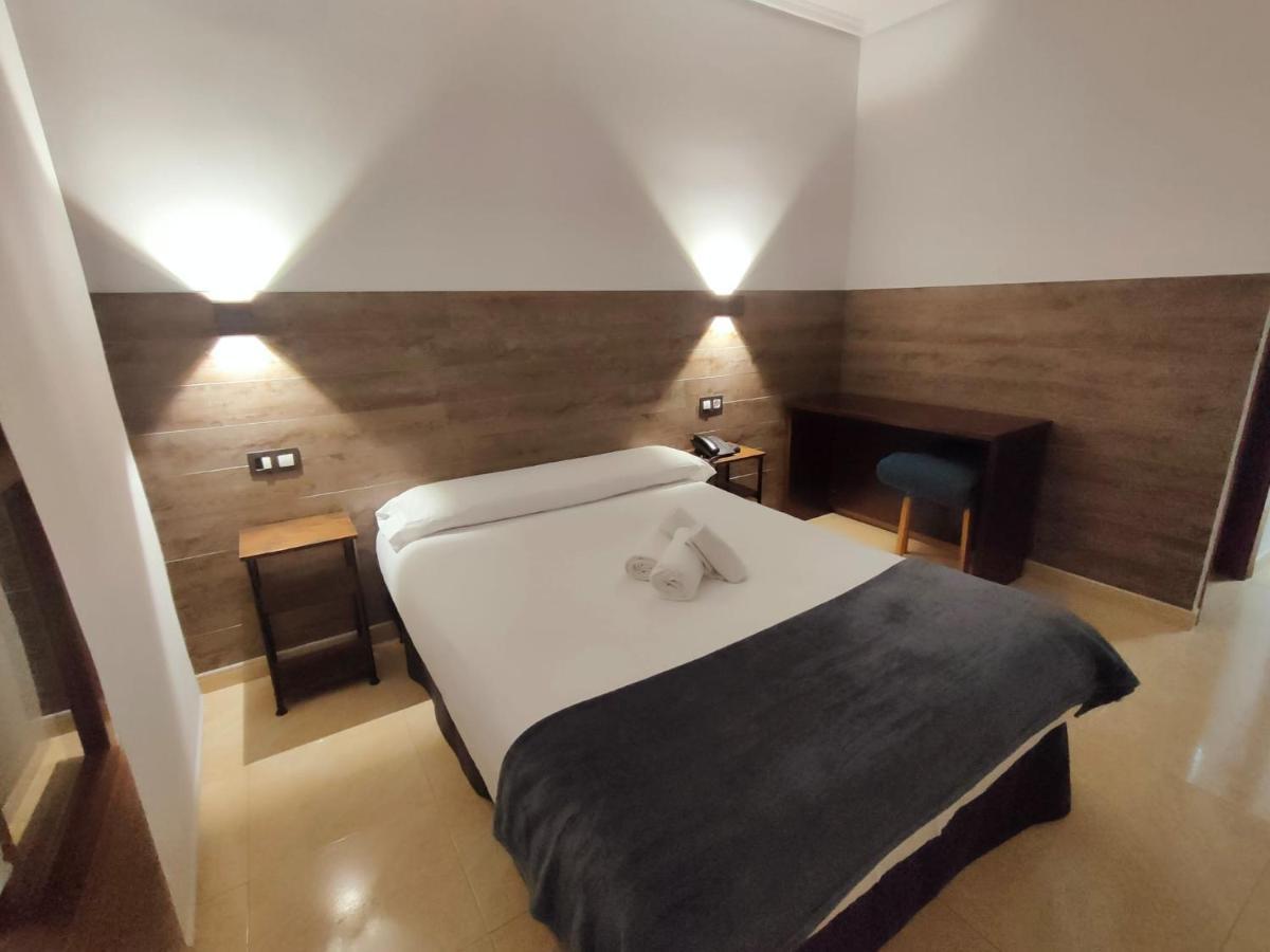 Hotel Artxanda Bilbao, Parking Gratuito En El Exterior Junto Al Hotel (Adults Only) 외부 사진