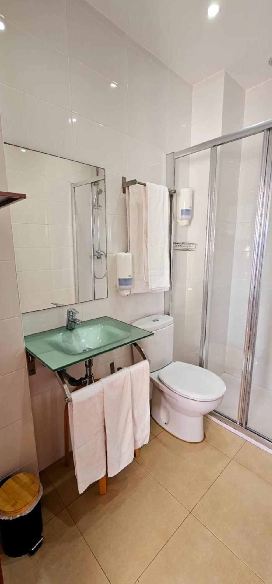 Hotel Artxanda Bilbao, Parking Gratuito En El Exterior Junto Al Hotel (Adults Only) 외부 사진