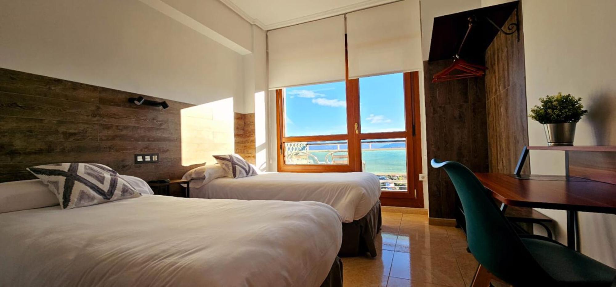 Hotel Artxanda Bilbao, Parking Gratuito En El Exterior Junto Al Hotel (Adults Only) 외부 사진
