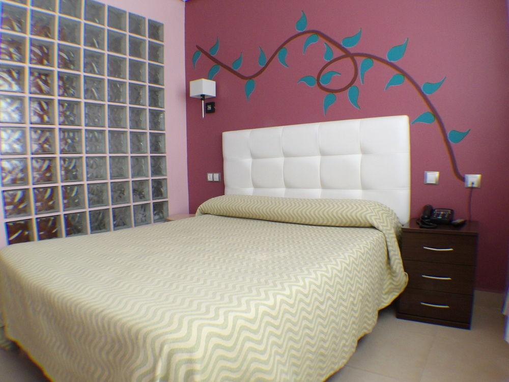 Hotel Artxanda Bilbao, Parking Gratuito En El Exterior Junto Al Hotel (Adults Only) 외부 사진